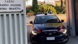 Marito violento picchia e strangola la moglie a roma