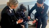 Bambina di 3 anni dimenticata a Roma salvata dai Carabinieri