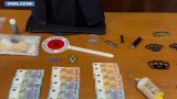 Consegne stupefacenti a roma: finto rider aggredisce la polizia con droga e armi
