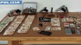 Ardea: coppia arrestata con arsenale e droga in casa