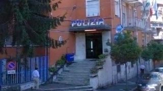 Chiusura commissariati a roma: polemiche tra sindacati e comuni