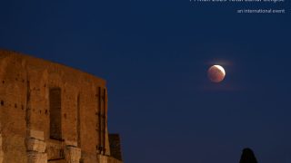 Eclissi totale di luna del 14 marzo: guida per osservare il fenomeno